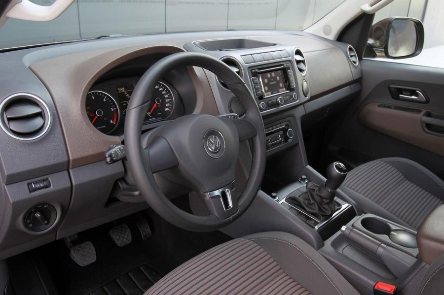  Volkswagen Amarok 2012 года  (фото 15 из 119)